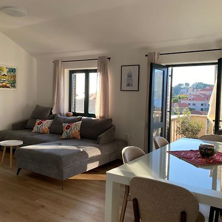 קאבטאט Apartment Obradovic מראה חיצוני תמונה