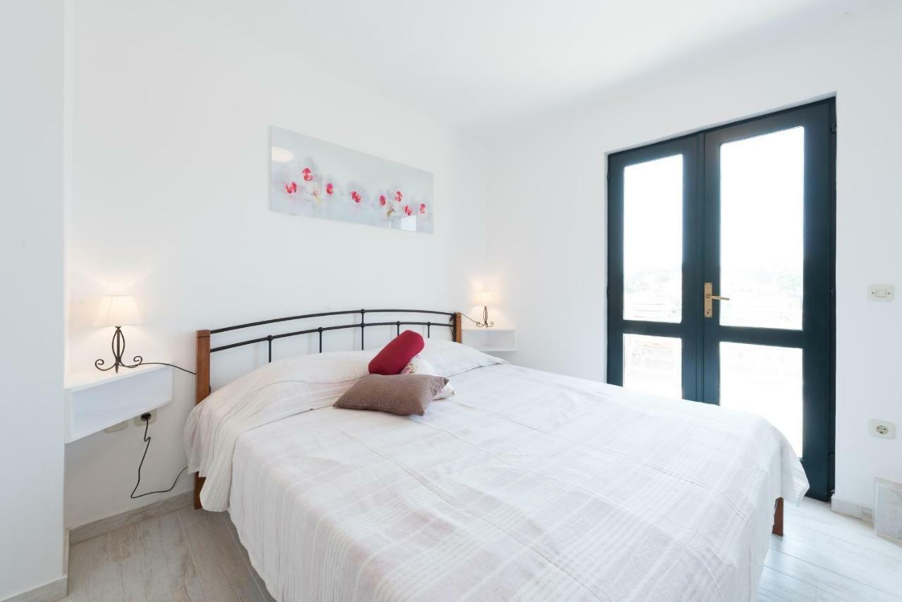 קאבטאט Apartment Obradovic מראה חיצוני תמונה